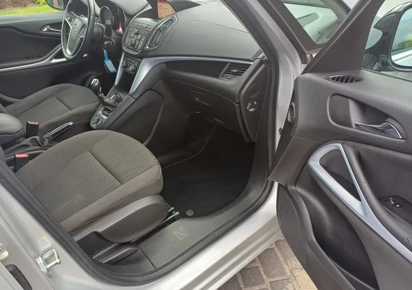 Opel Zafira cena 27900 przebieg: 252000, rok produkcji 2014 z Milanówek małe 92